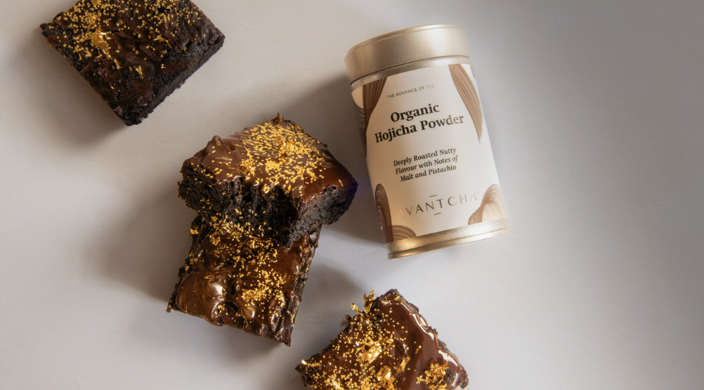 AVANTCHA Organic Hojicha Powder in Hojicha Dark Chocolate Brownies with Gold Dust Finish 
